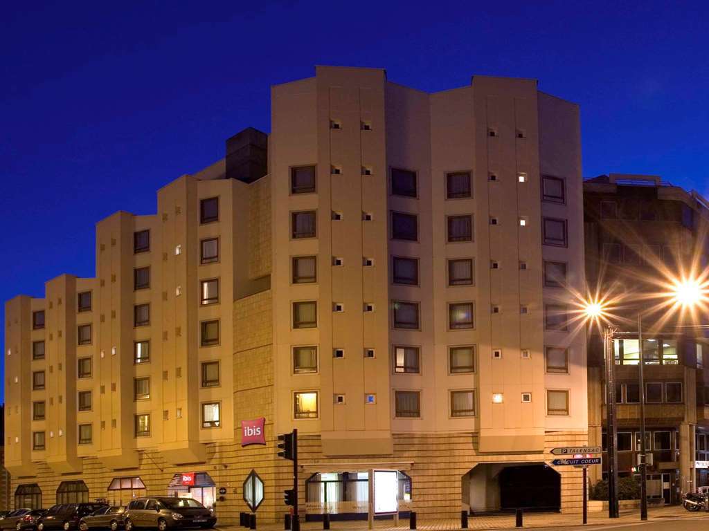 ไอบิส น็องต์ ซองทร์ ตูร์ เบรอแตญ Hotel ภายนอก รูปภาพ